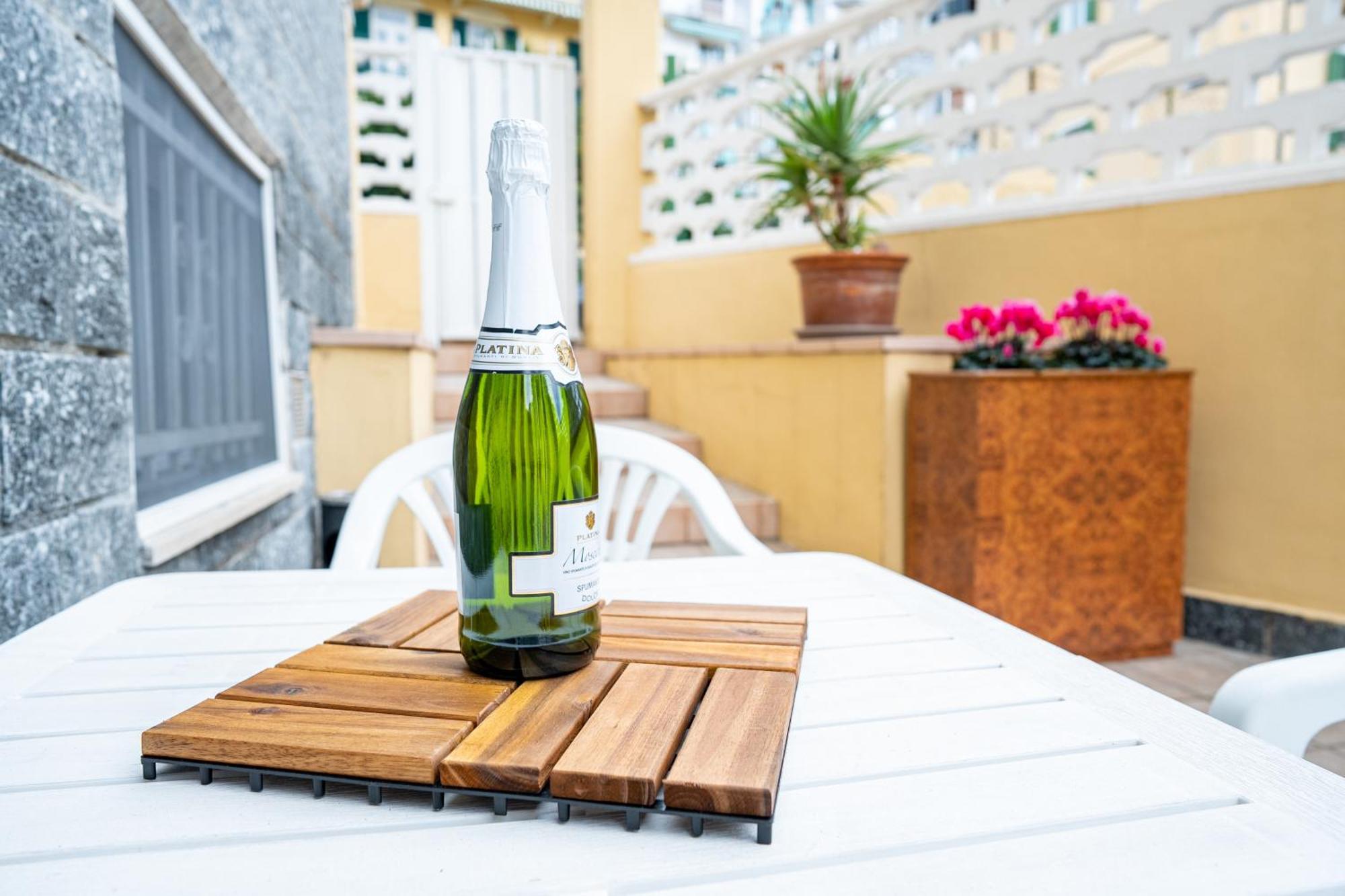 Casa Stefi Sunremo - Parcheggio Privato, 500 Mt Dalla Spiaggia San Remo Zewnętrze zdjęcie